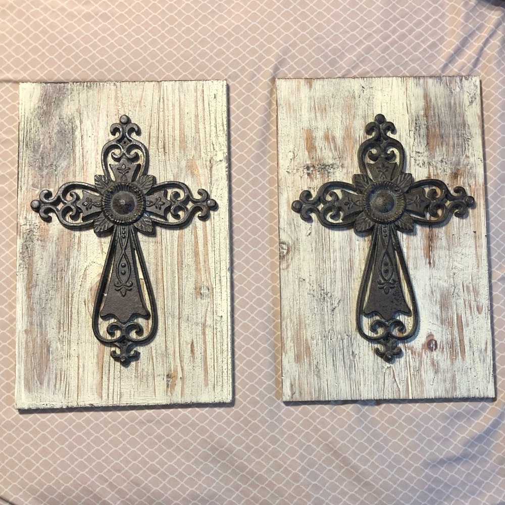 SET OF 2 - Hanging Wooden Distressed Cross Decor
